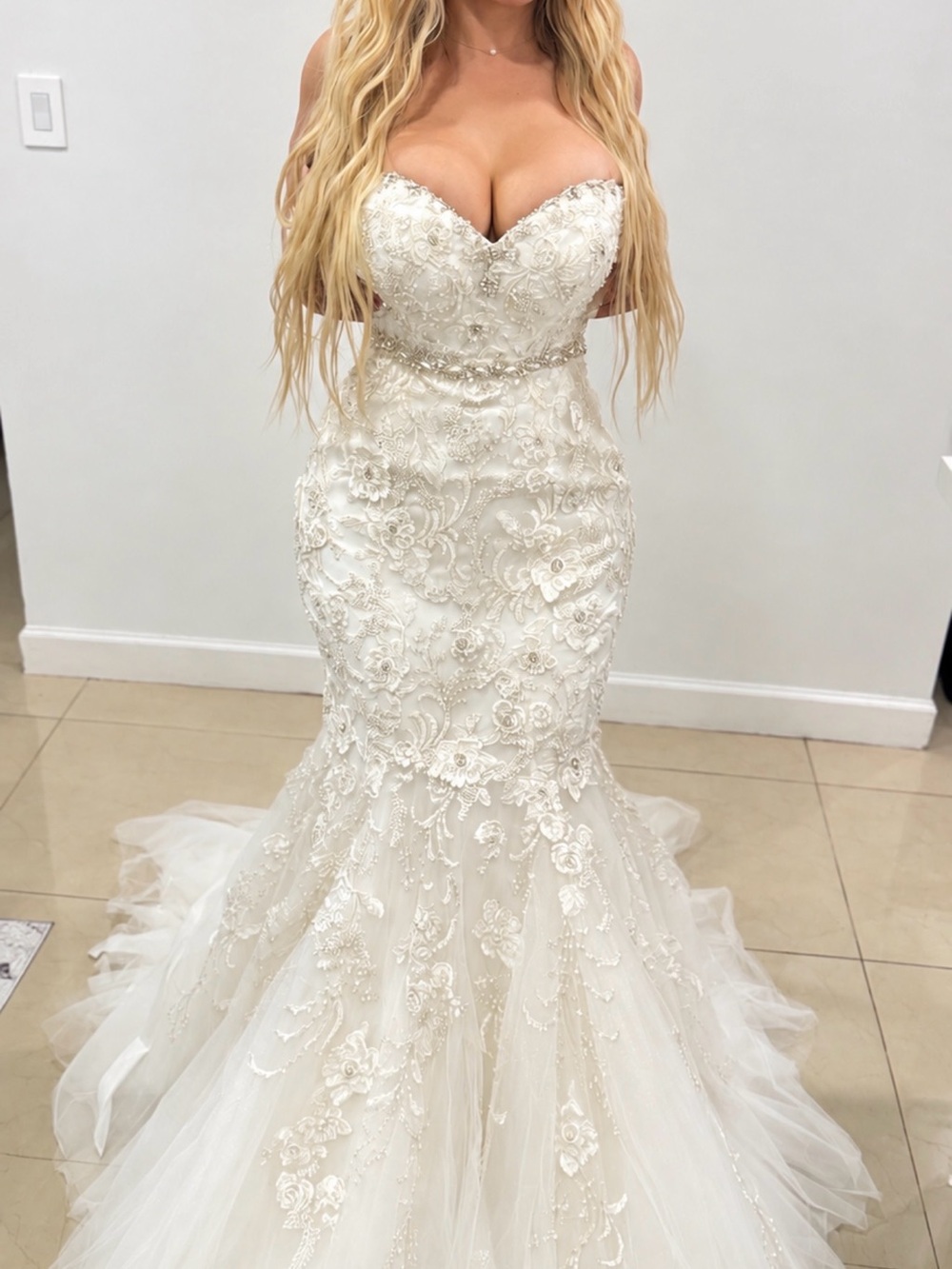 Strapless Sweetheart Lace Mermaid Wedding Gown in Ivory